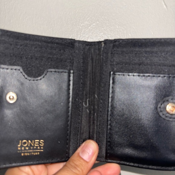 Jones New York Black Bi-Fold Wallet - Picture 2 of 5